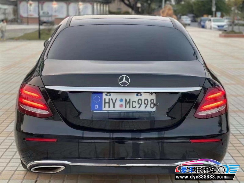 20年奔驰E级轿车抵押车出售