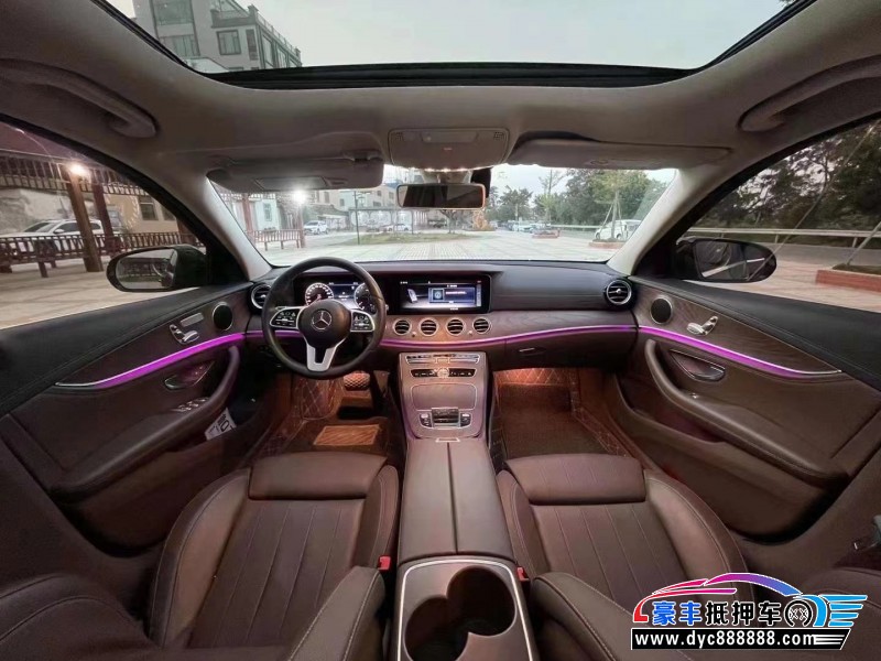 20年奔驰E级轿车抵押车出售