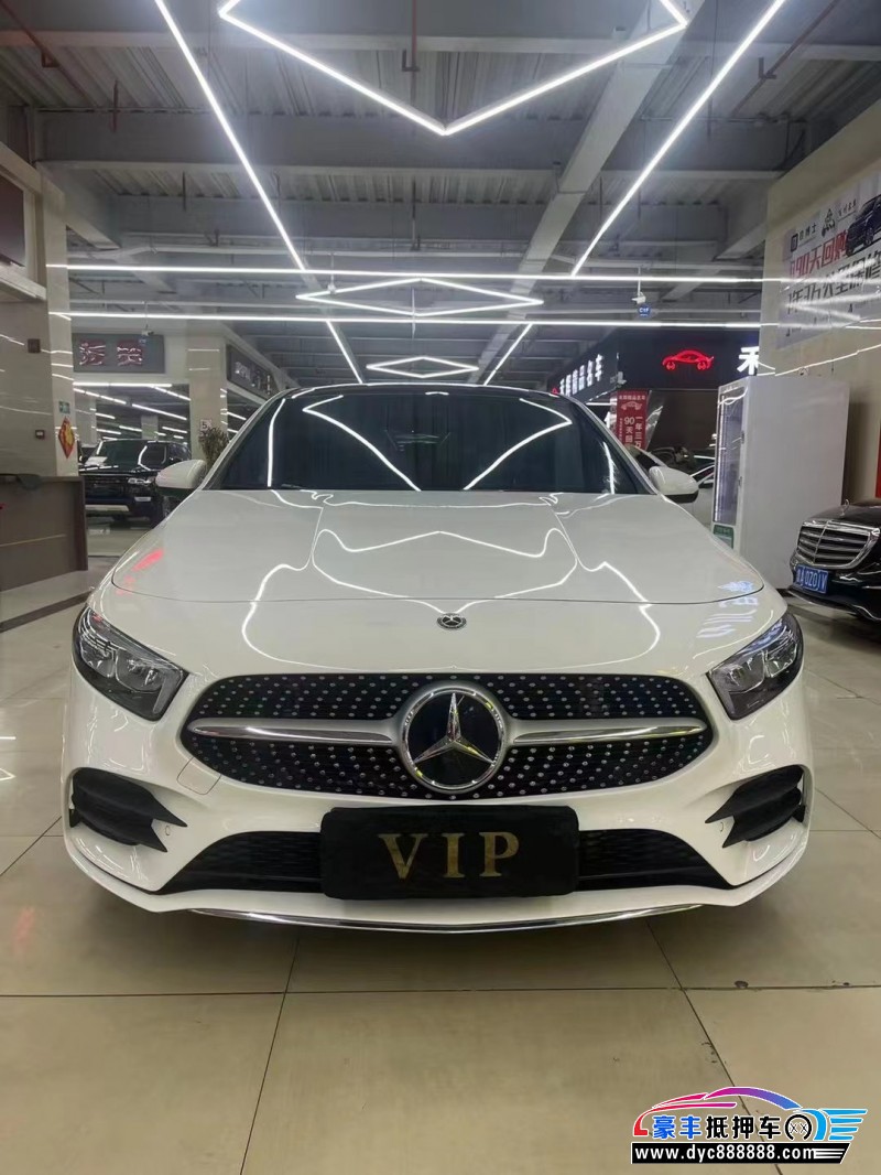 20年奔驰A轿车抵押车出售