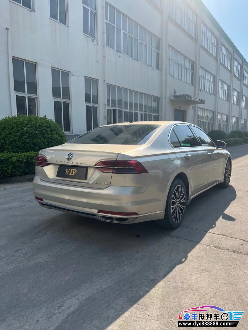 18年大众辉昂轿车抵押车出售