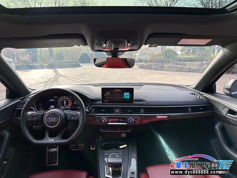 19年奥迪S4轿车抵押车出售