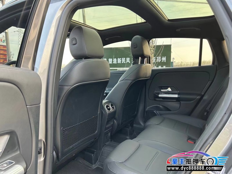 22年奔驰GLA轿车抵押车出售