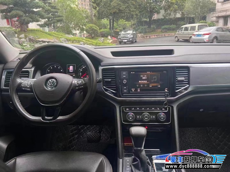 20年大众途昂轿车抵押车出售