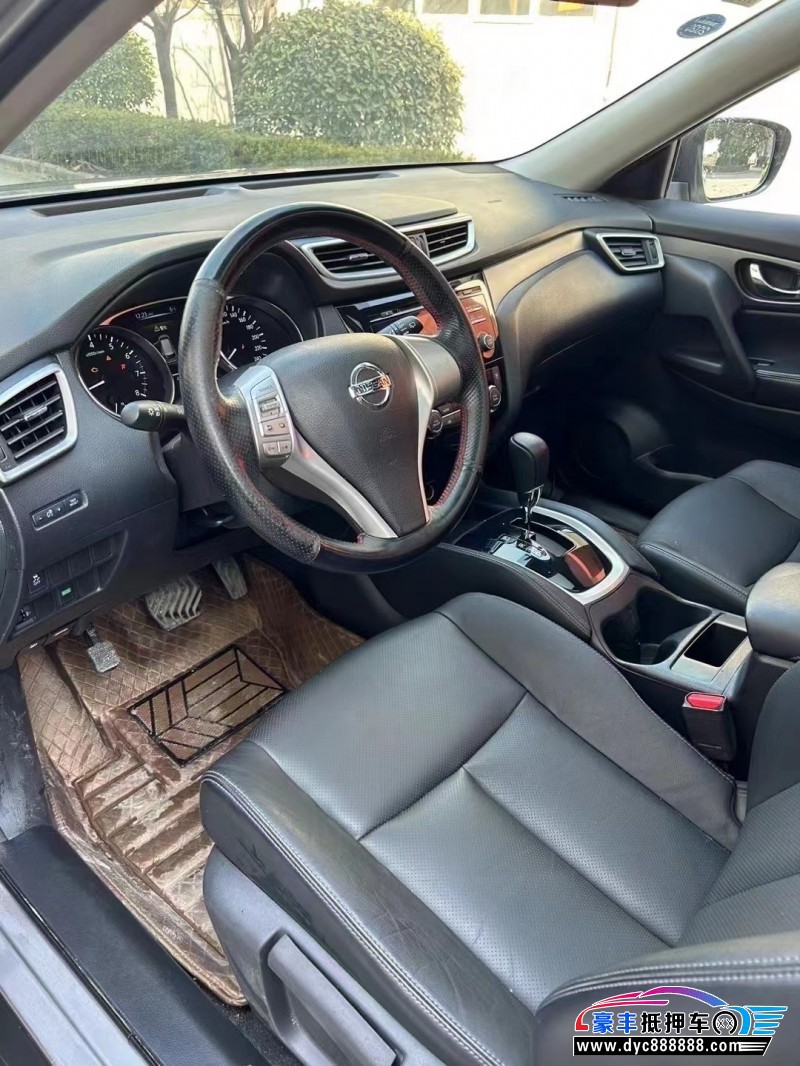 15年日产奇骏轿车抵押车出售