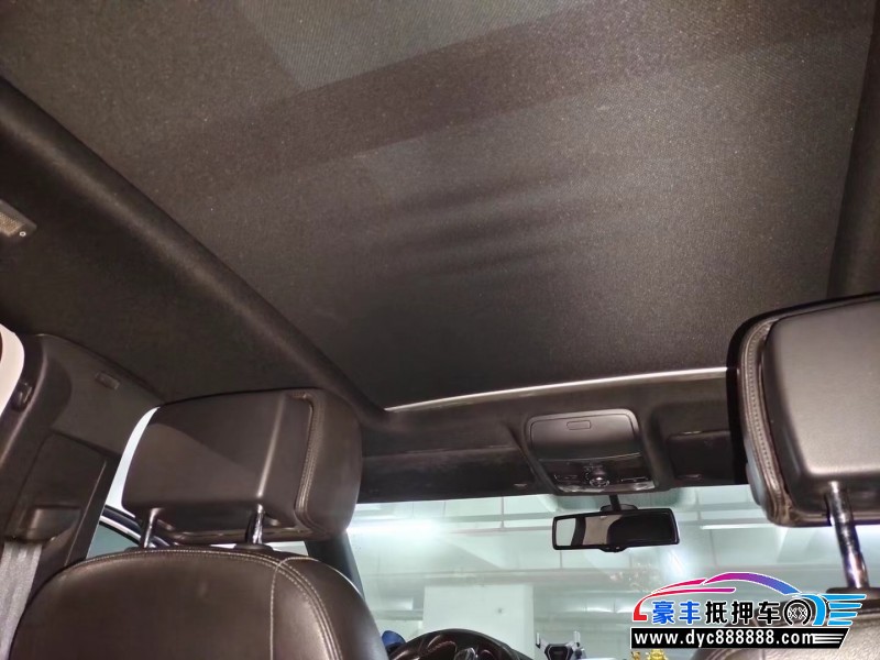 13年大众途威轿车抵押车出售