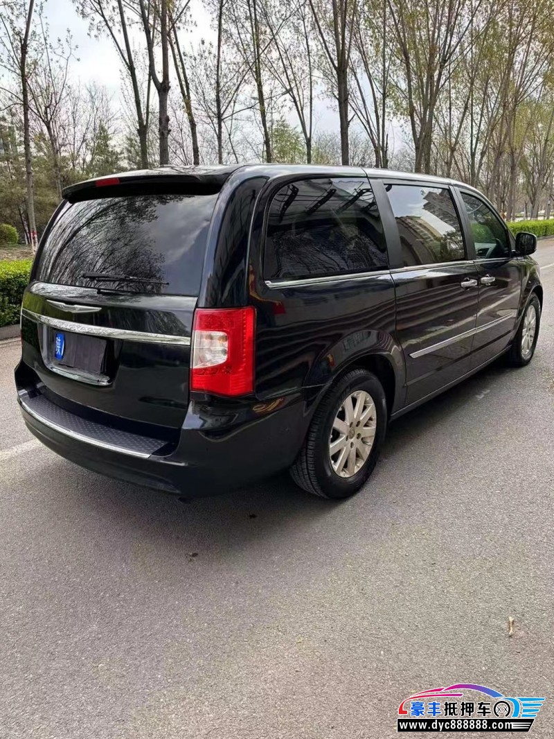 14年克莱斯勒大捷龙MPV抵押车出售