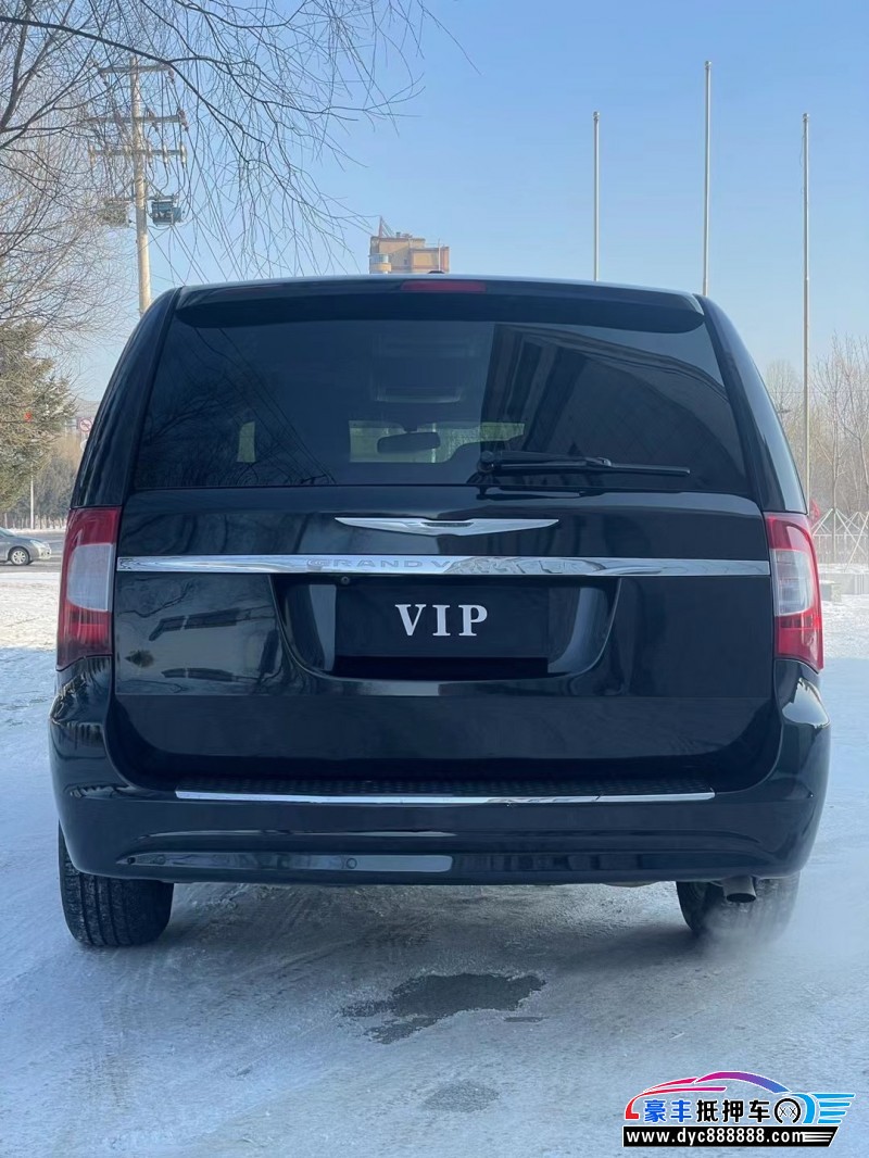 15年克莱斯勒大捷龙MPV抵押车出售