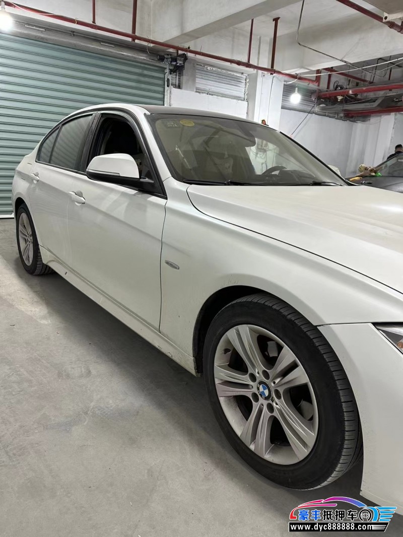 12年宝马3系轿车抵押车出售