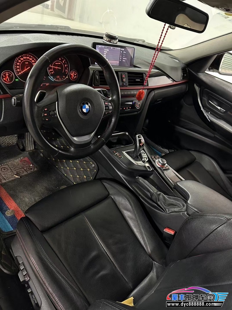 12年宝马3系轿车抵押车出售