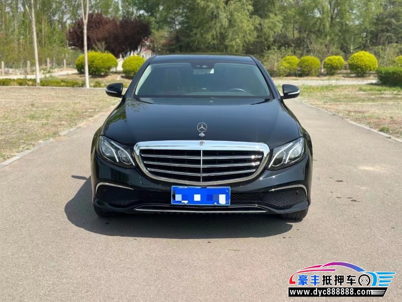 17年奔驰E轿车抵押车出售