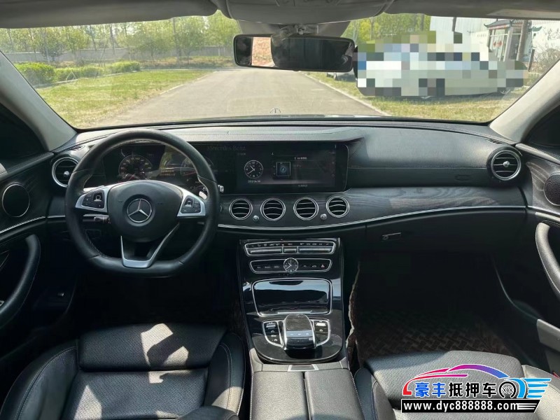 17年奔驰E轿车抵押车出售