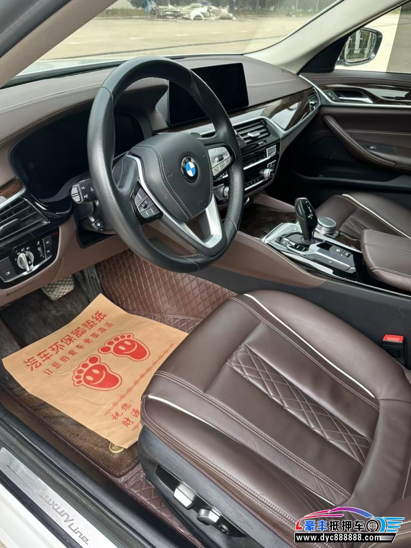 20年宝马5系轿车抵押车出售