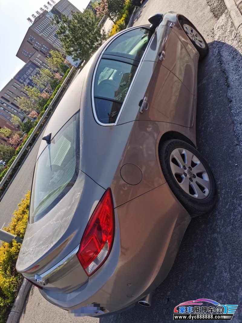 10年别克君威轿车抵押车出售