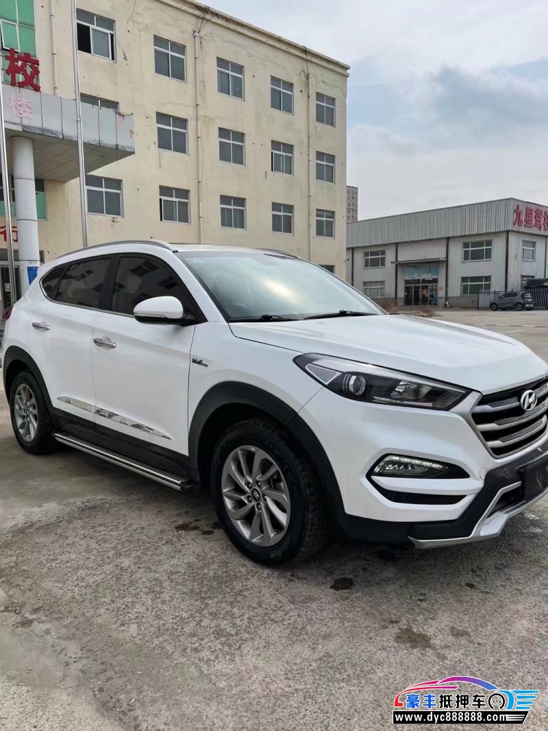 16年现代途胜轿车抵押车出售