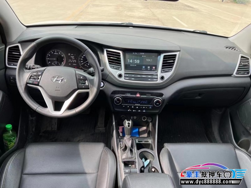 16年现代途胜轿车抵押车出售