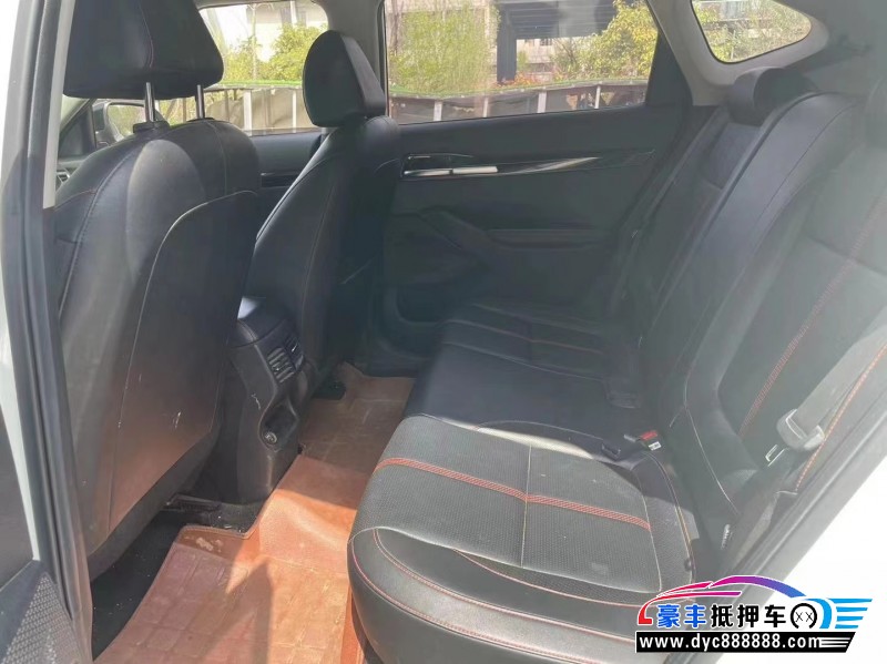 21年起亚KX3轿车抵押车出售