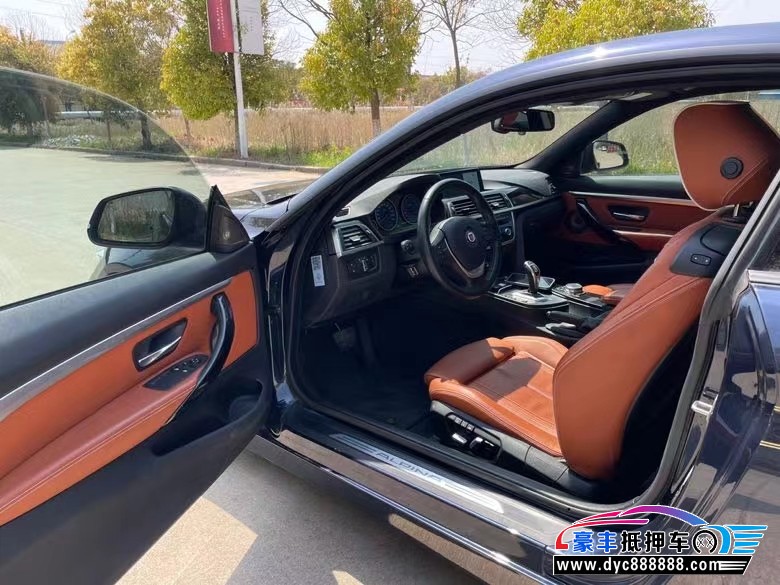 18年宝马M4轿车抵押车出售