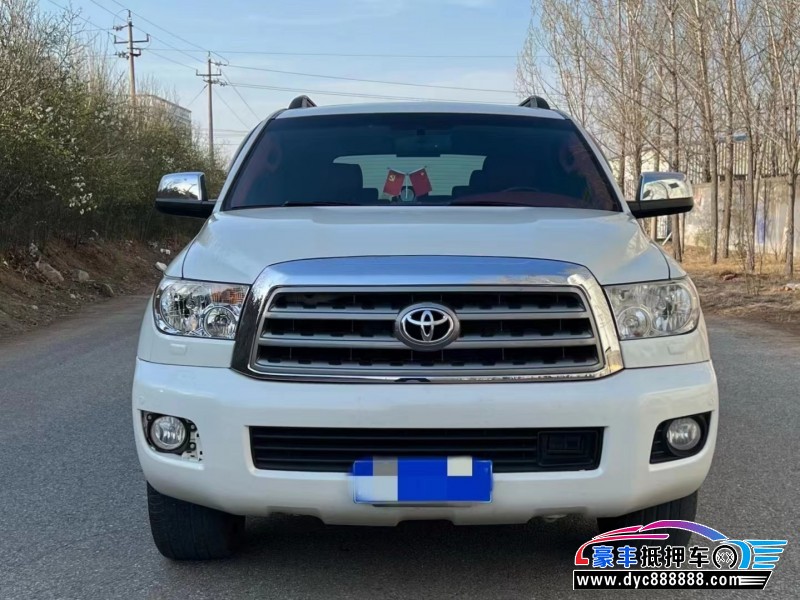 12年丰田红杉轿车抵押车出售