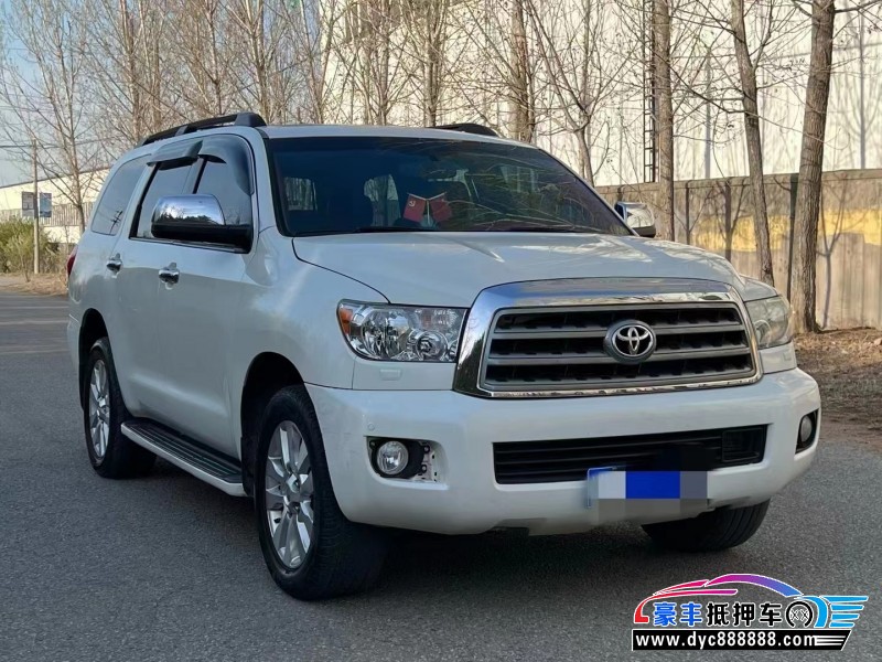 12年丰田红杉轿车抵押车出售