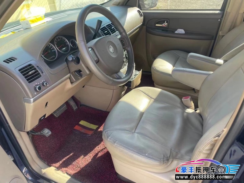 15年别克GL8轿车抵押车出售