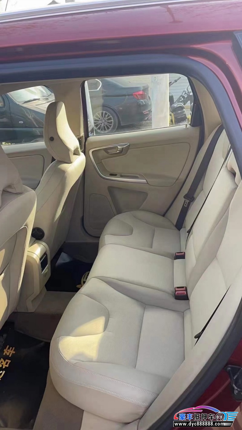 11年沃尔沃XC60SUV抵押车出售