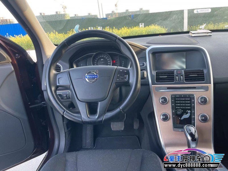 15年沃尔沃XC60轿车抵押车出售