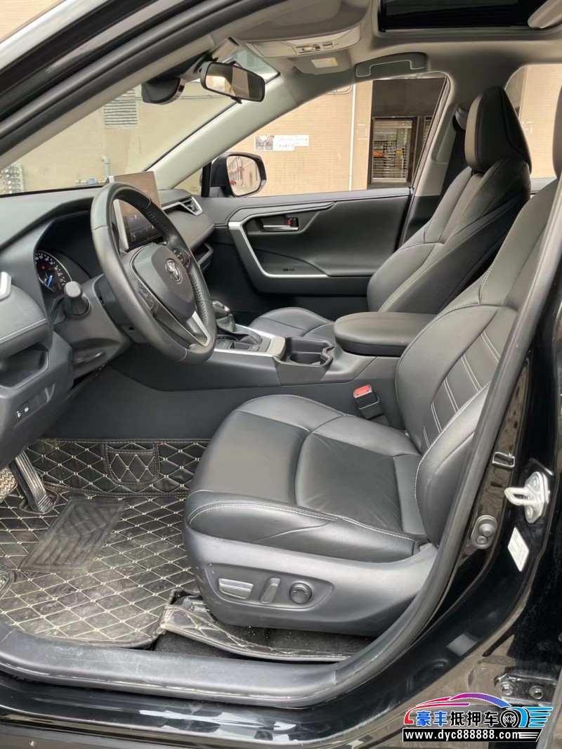 21年丰田威兰达轿车抵押车出售