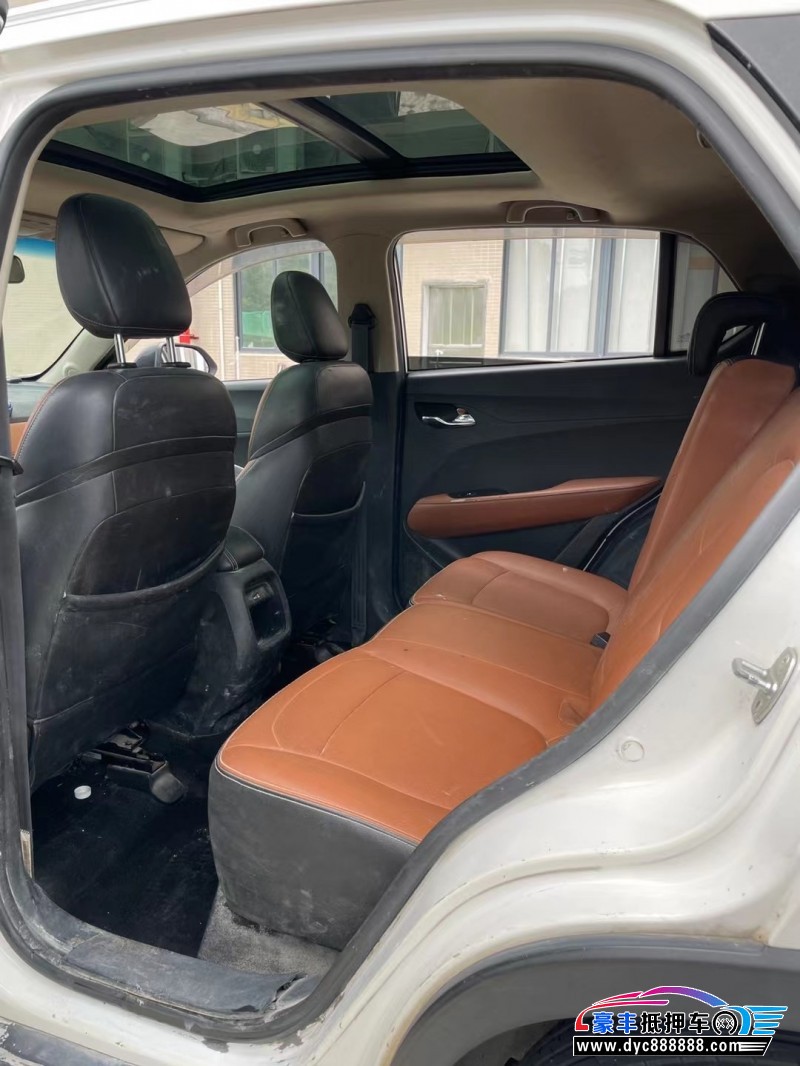 17年宝骏510轿车抵押车出售