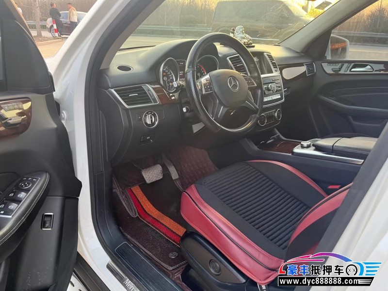 16年奔驰MLSUV抵押车出售