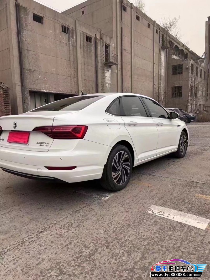 21年大众速腾轿车抵押车出售