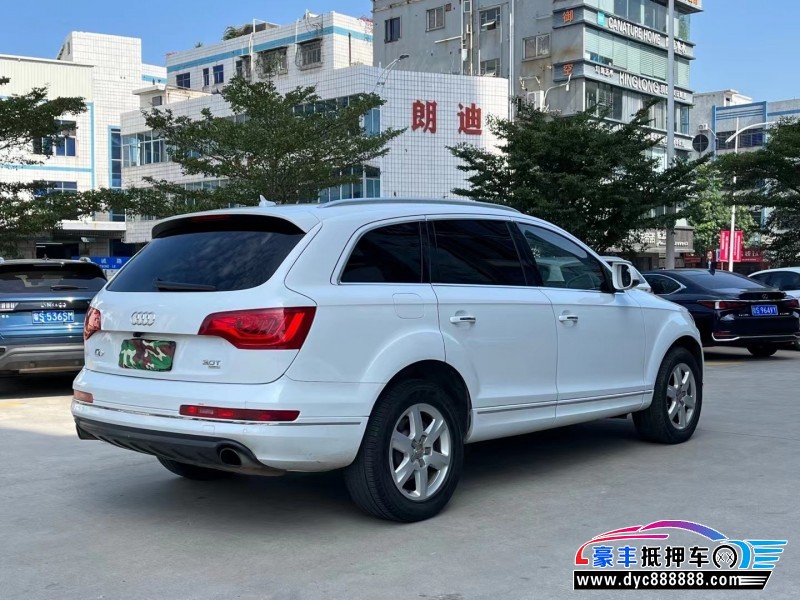16年奥迪Q7轿车抵押车出售