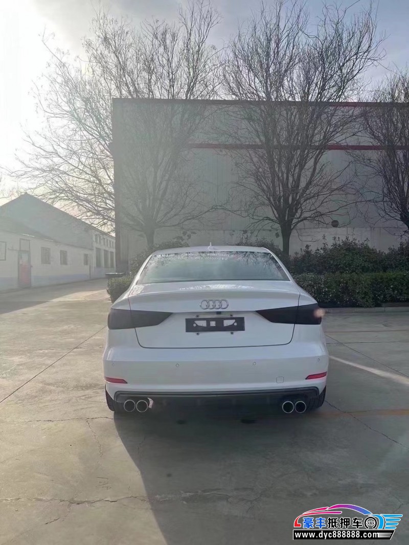 15年奥迪A3轿车抵押车出售