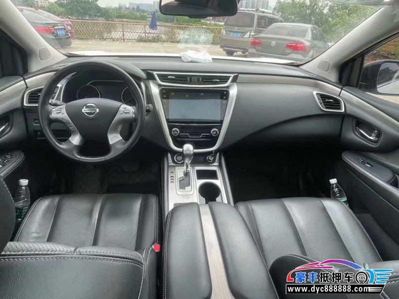 20年日产楼兰(海外)轿车抵押车出售