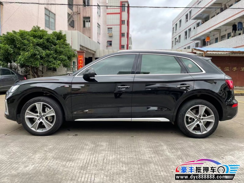22年奥迪Q5轿车抵押车出售