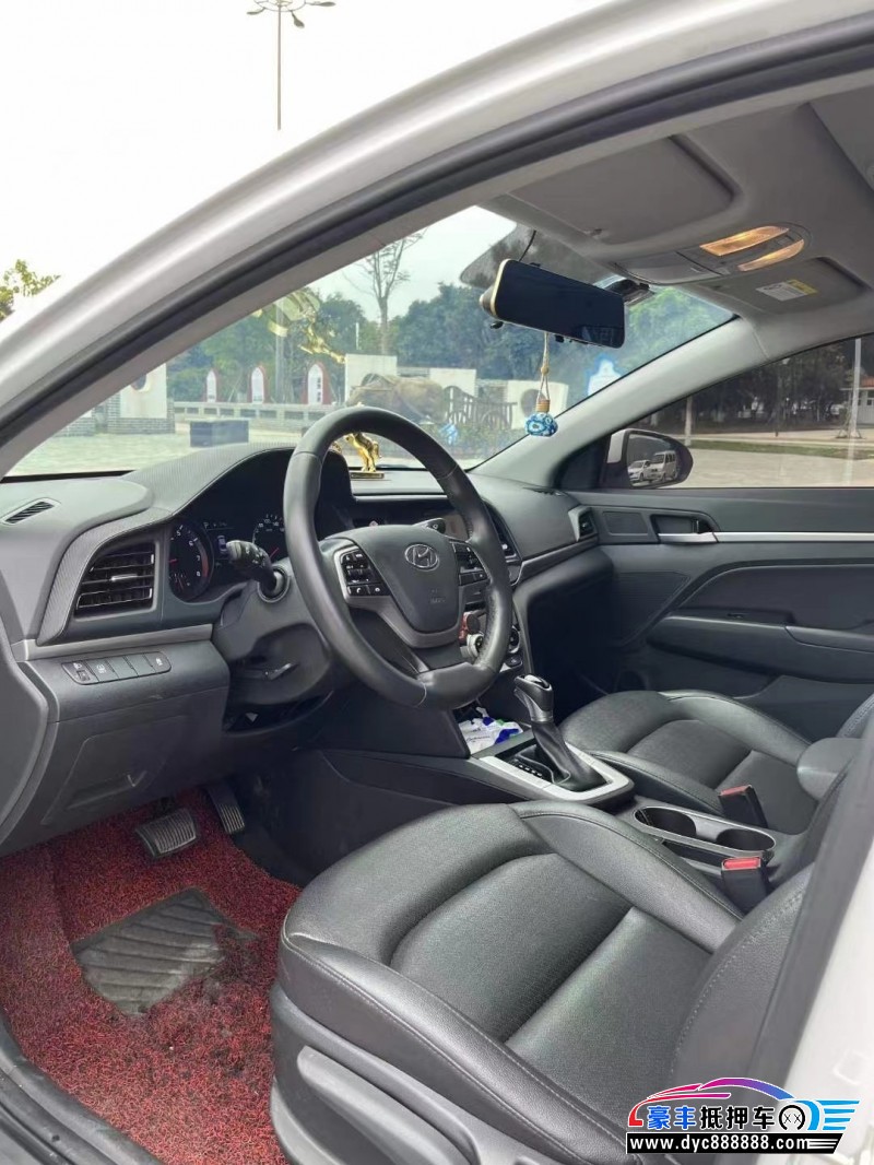 20年现代领动轿车抵押车出售