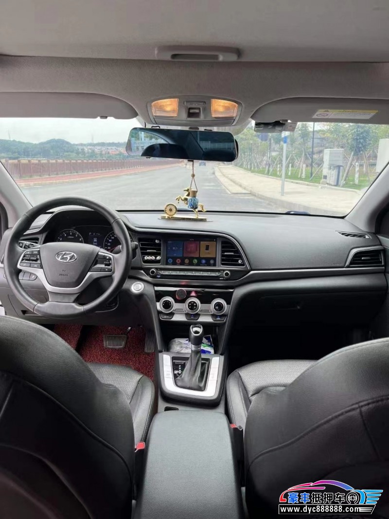 20年现代领动轿车抵押车出售