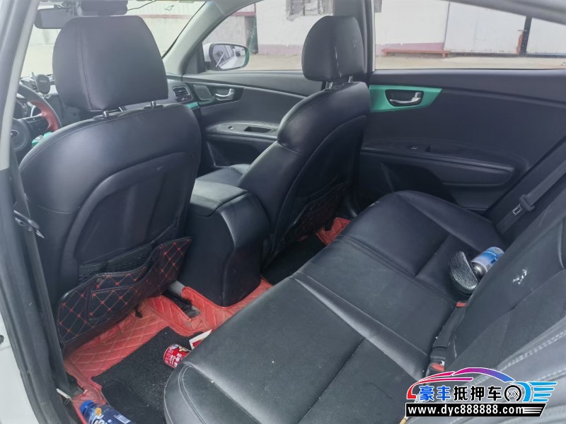 15年起亚K4轿车抵押车出售