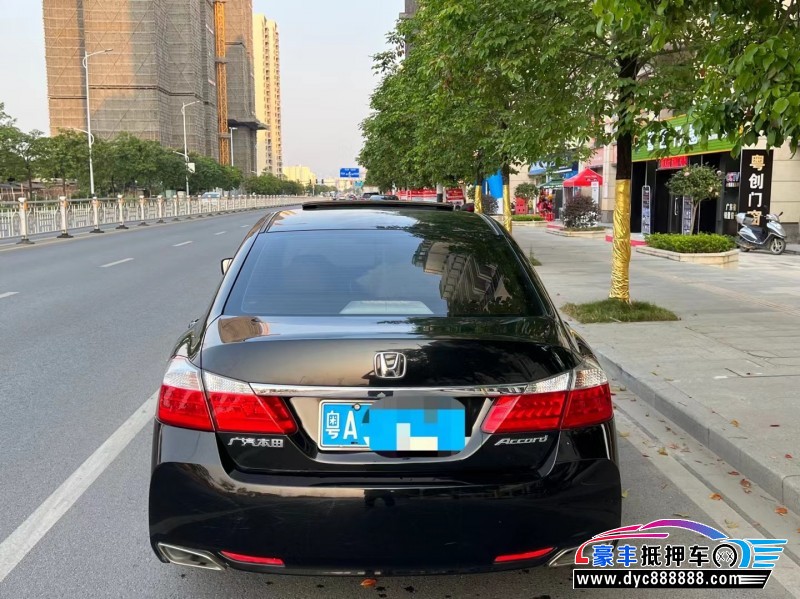 15年本田雅阁轿车抵押车出售