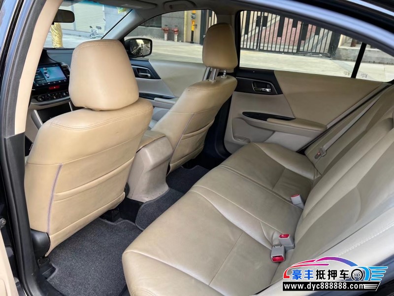 15年本田雅阁轿车抵押车出售