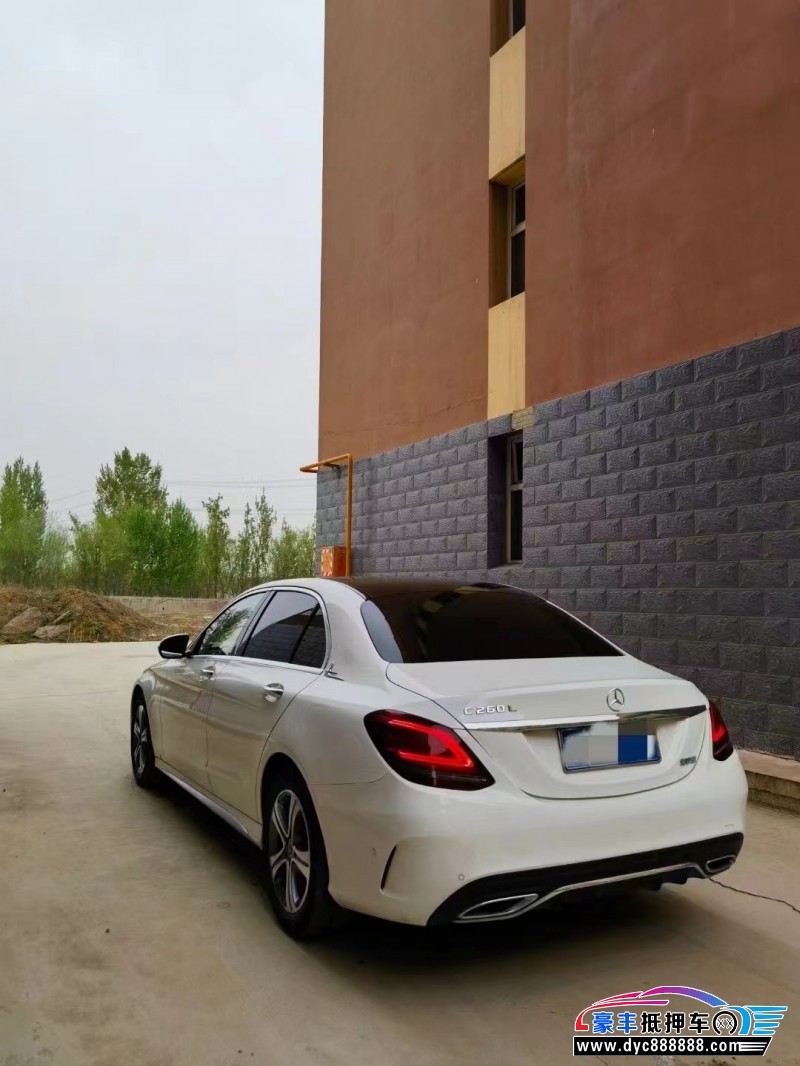 20年奔驰C级轿车抵押车出售