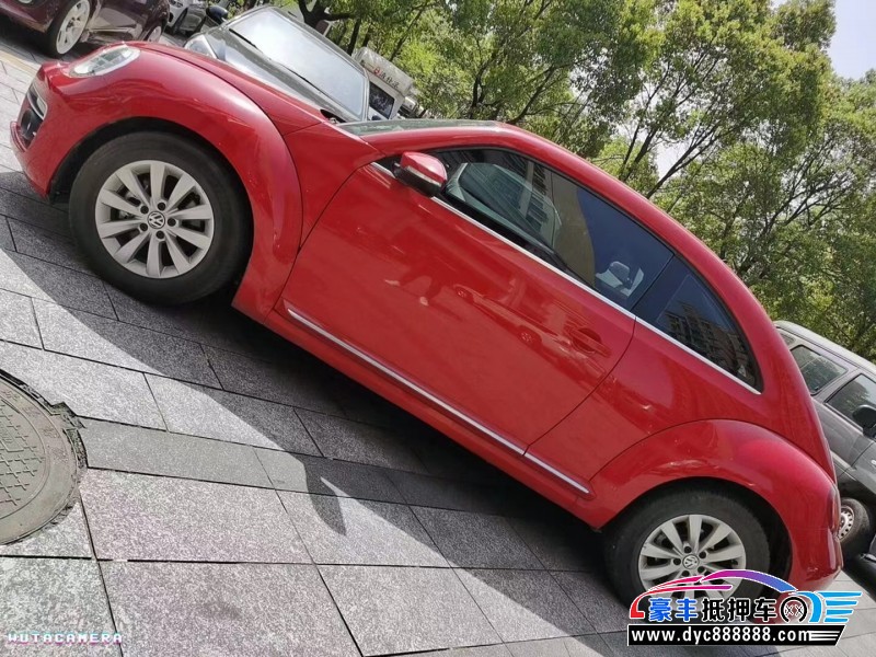 18年大众甲壳虫轿车抵押车出售