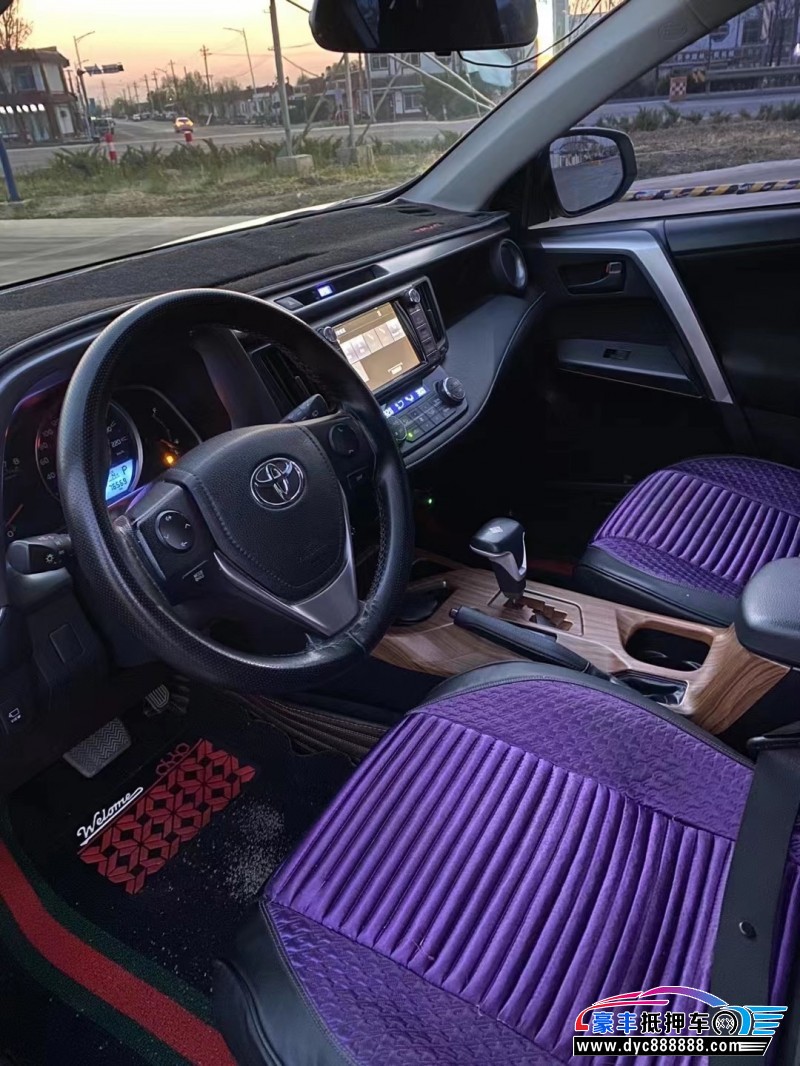 19年丰田RAV4轿车抵押车出售