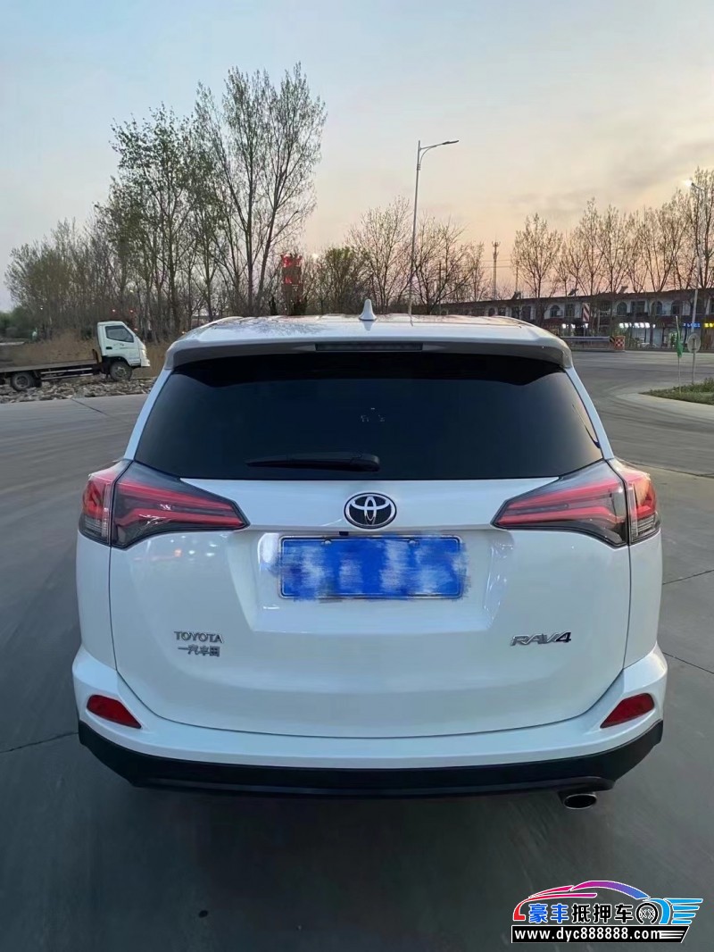 19年丰田RAV4轿车抵押车出售