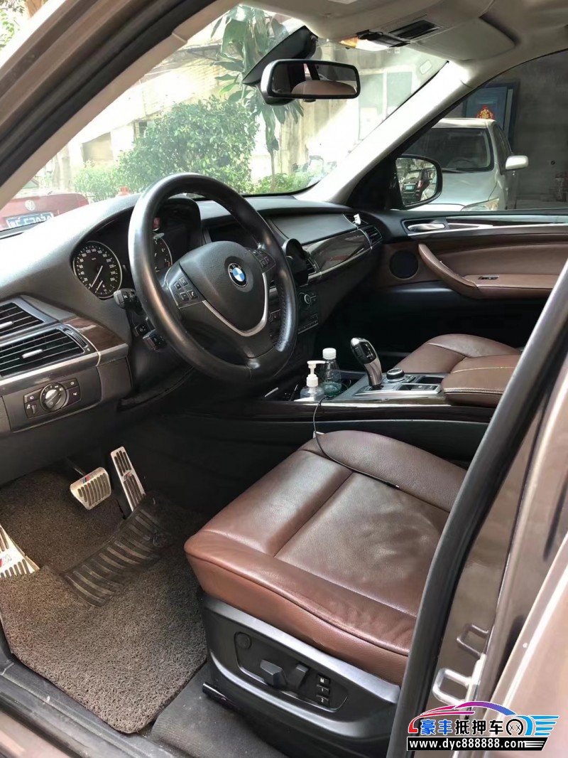 11年宝马X5轿车抵押车出售