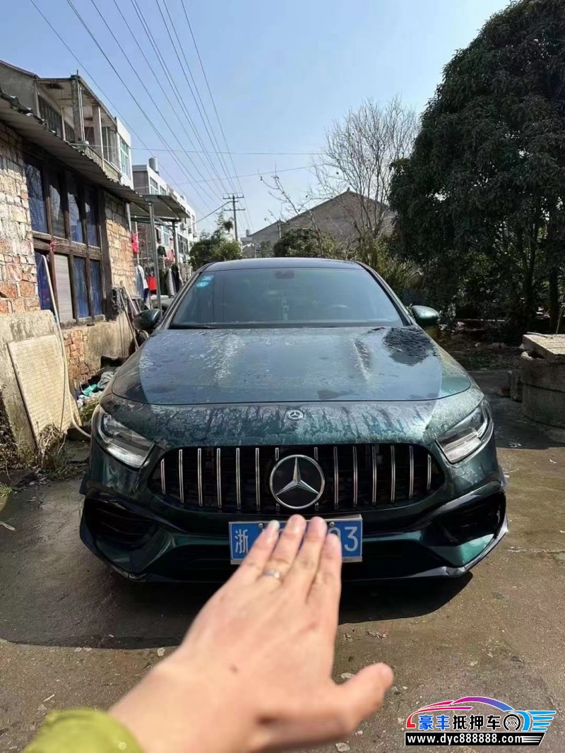 20年奔驰A轿车抵押车出售