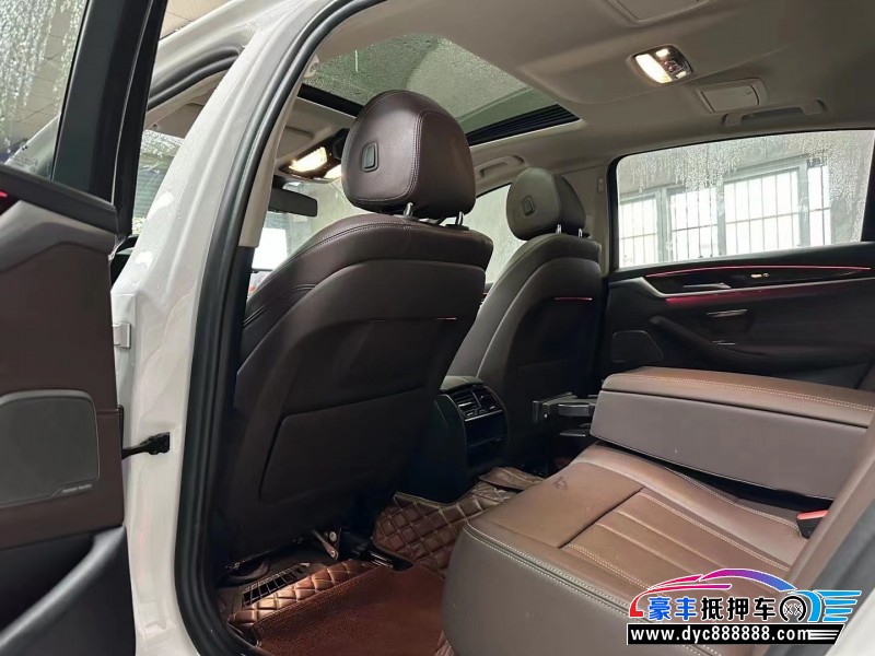 18年宝马5系轿车抵押车出售