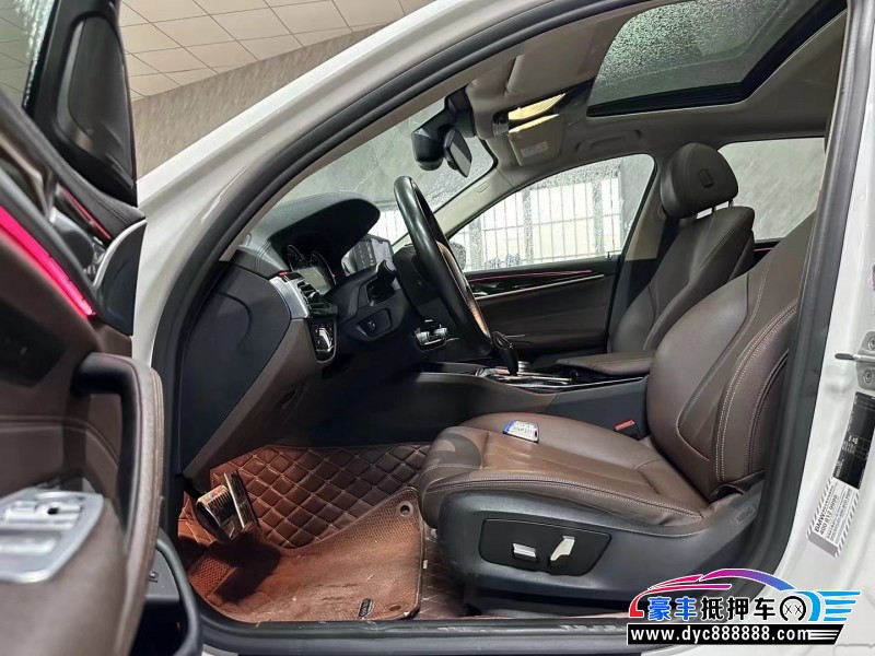 18年宝马5系轿车抵押车出售