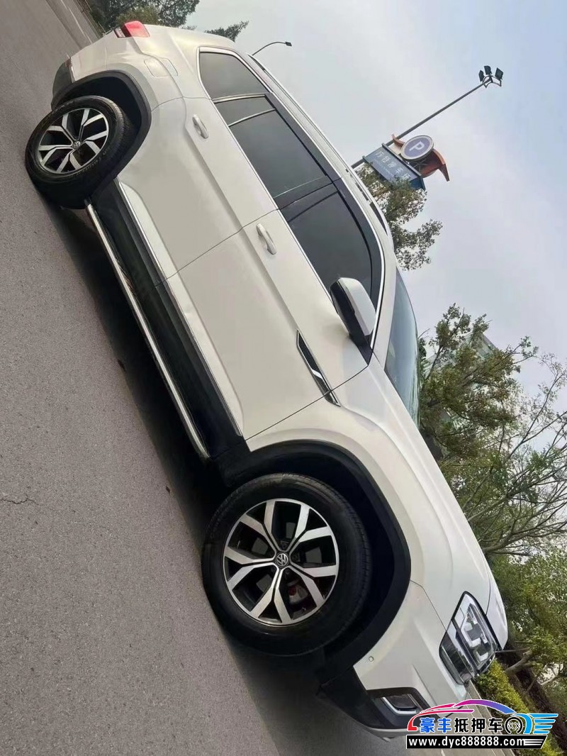 17年大众途昂轿车抵押车出售