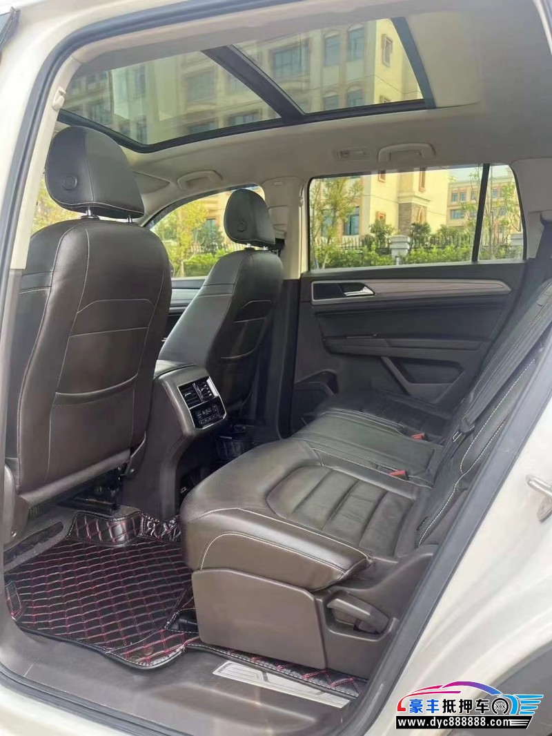 17年大众途昂轿车抵押车出售