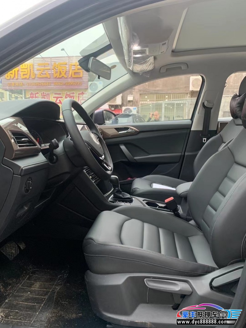 21年大众途岳轿车抵押车出售